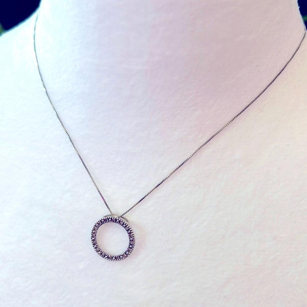 White gold diamond circle necklace